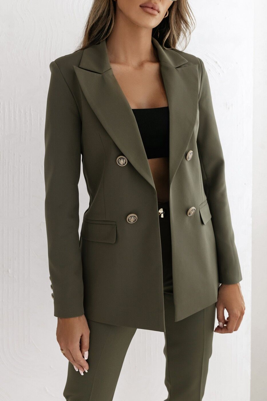Damen Eleganter Double-Breasted Blazer mit goldenen Knöpfen und moderner Passform Krohn-e