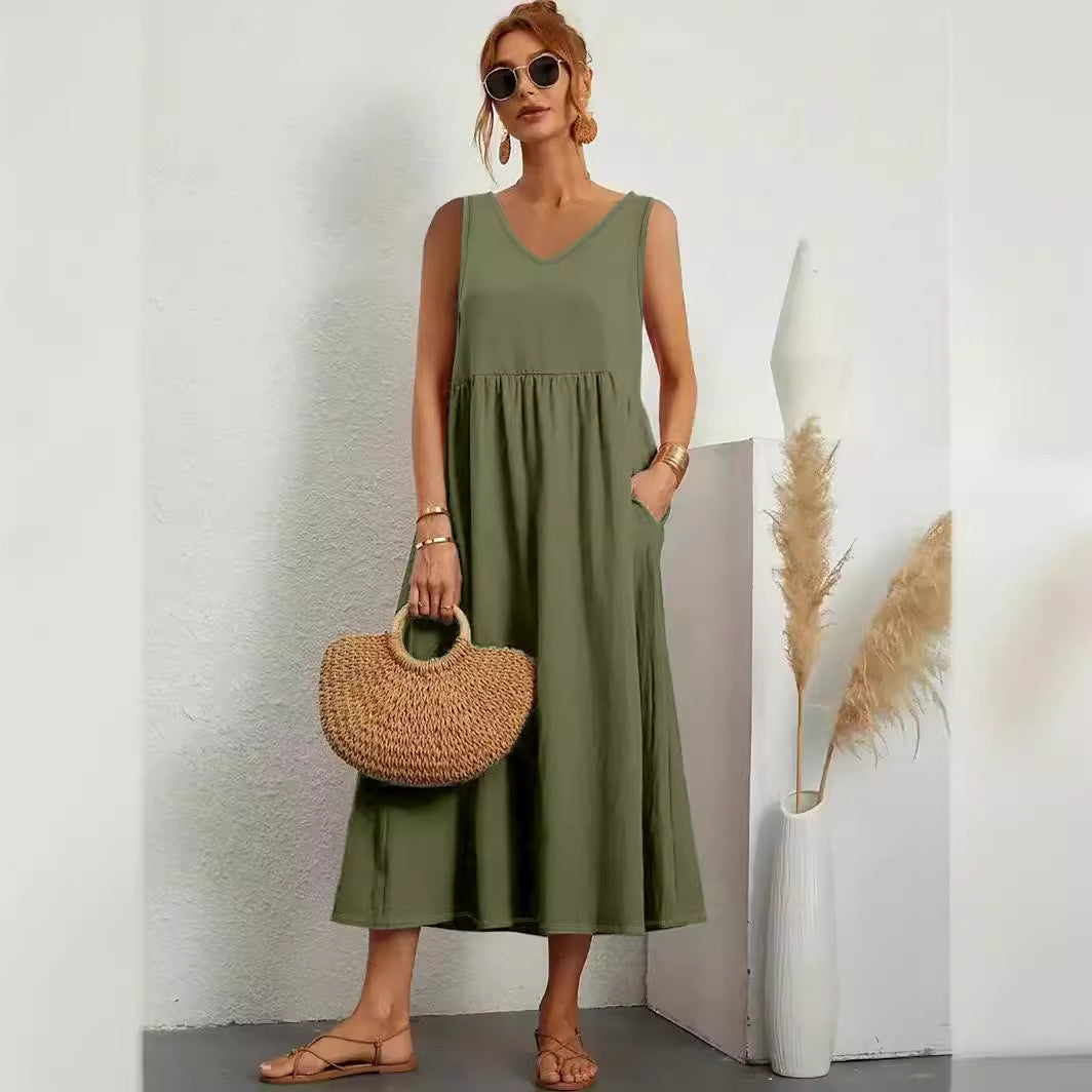 Elegantes, einfarbiges, ärmelloses Sommerkleid von Fudus mit Taschen und V-Ausschnitt