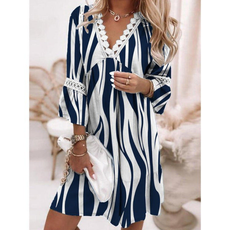Damen Blumiges Tunika-Kleid mit Spitzenakzenten Krohn-e