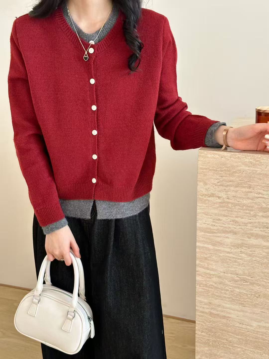 Damen Strickcardigan mit Rundhalsausschnitt und Knopfdetail Krohn-e