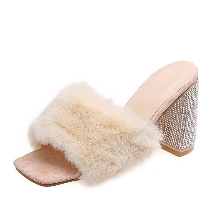 Damen Glamouröse Mules mit kuscheligem Kunstfell und glitzerndem Absatz Krohn-e