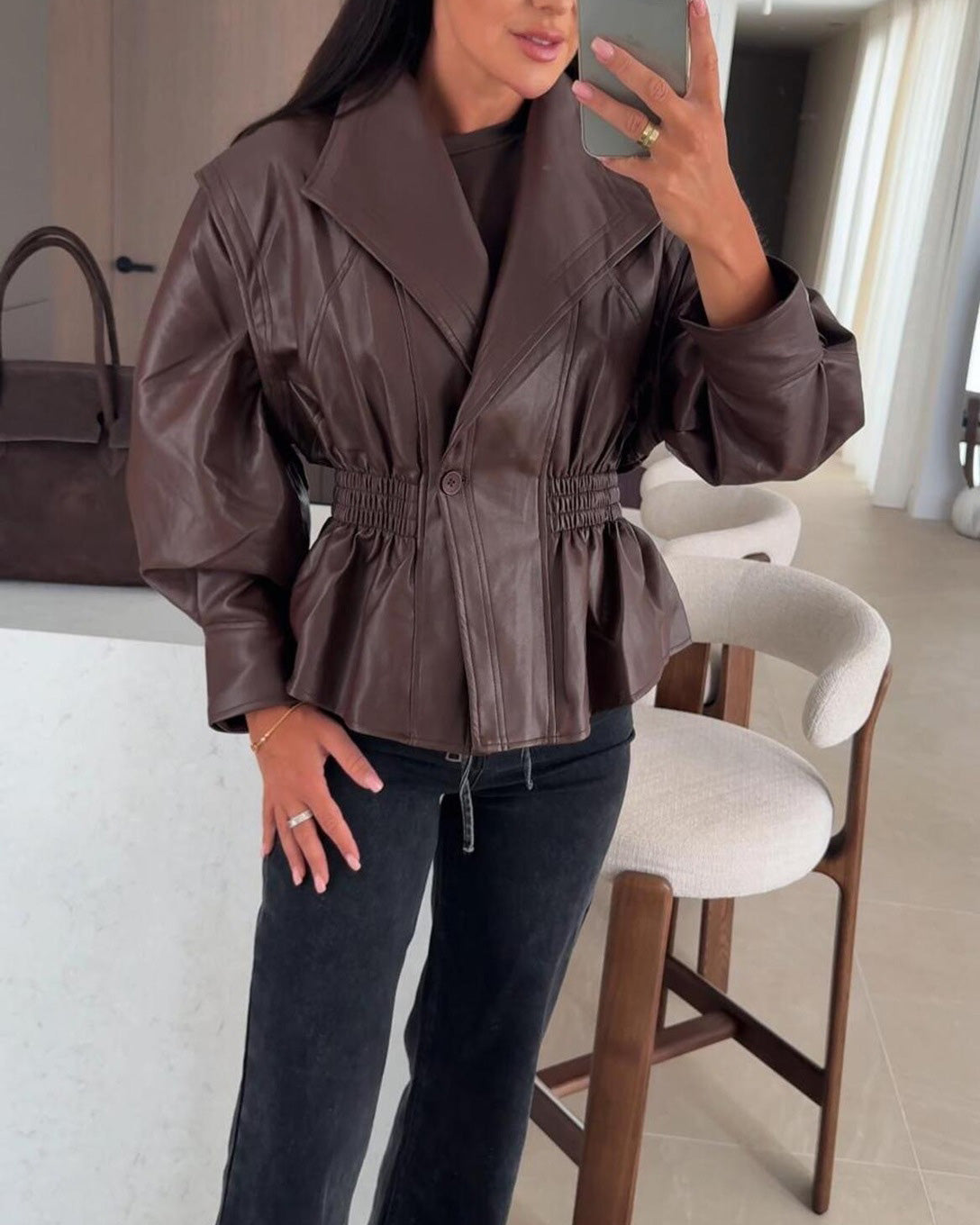 Krohn-e | Revers Taille Cropped Pu-Jacke