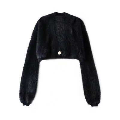 Damen Flauschige Kurzstrickjacke mit V-Ausschnitt und Knopfdetail Krohn-e