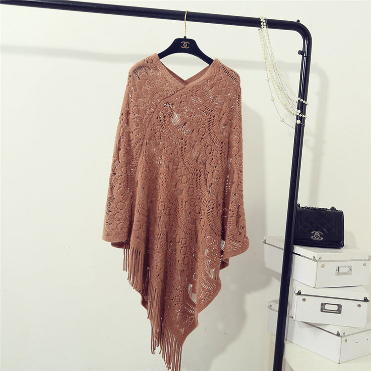 Damen eleganter Poncho mit dekorativem Häkelmuster Krohn-e