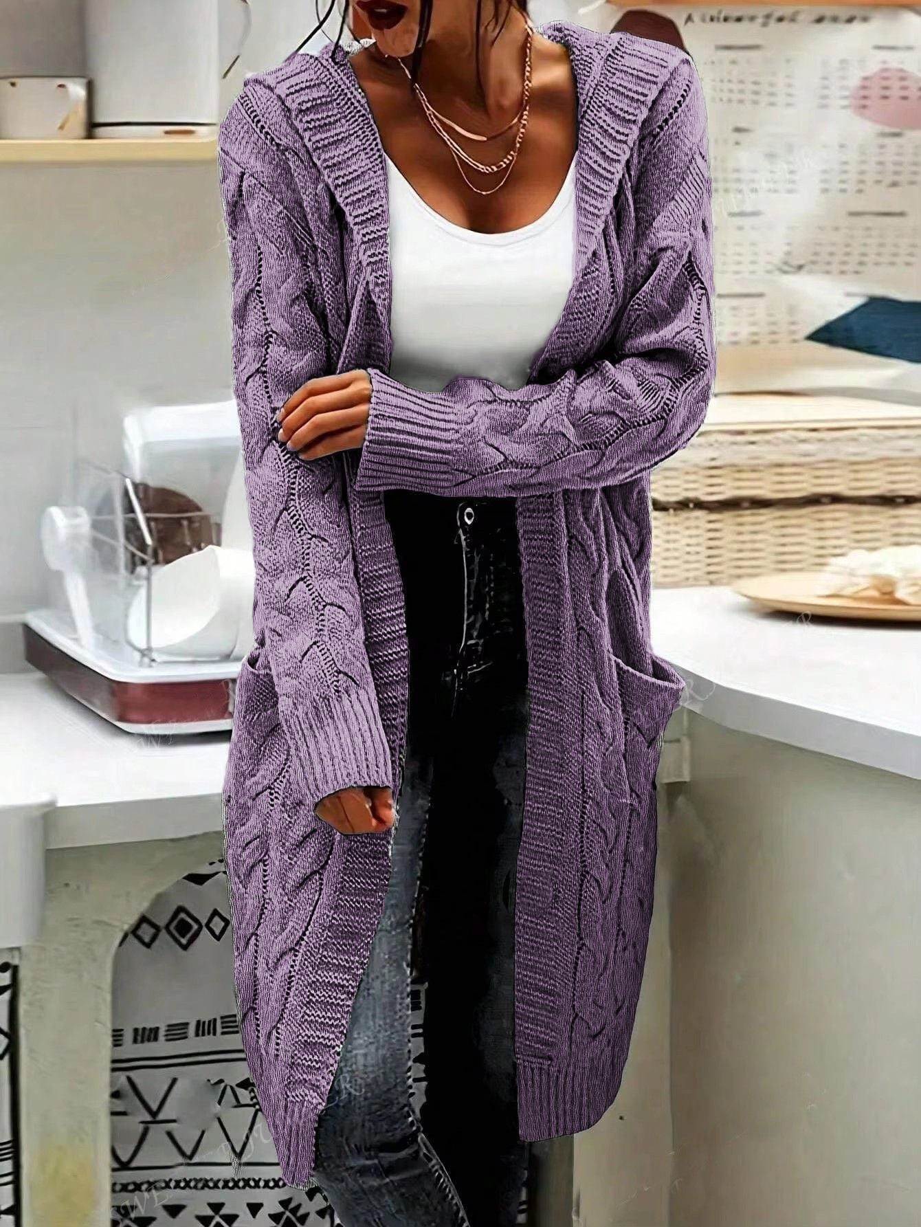 Damen Strickjacke im lässigen Langschnitt mit Zopfmuster und praktischen Taschen Krohn-e