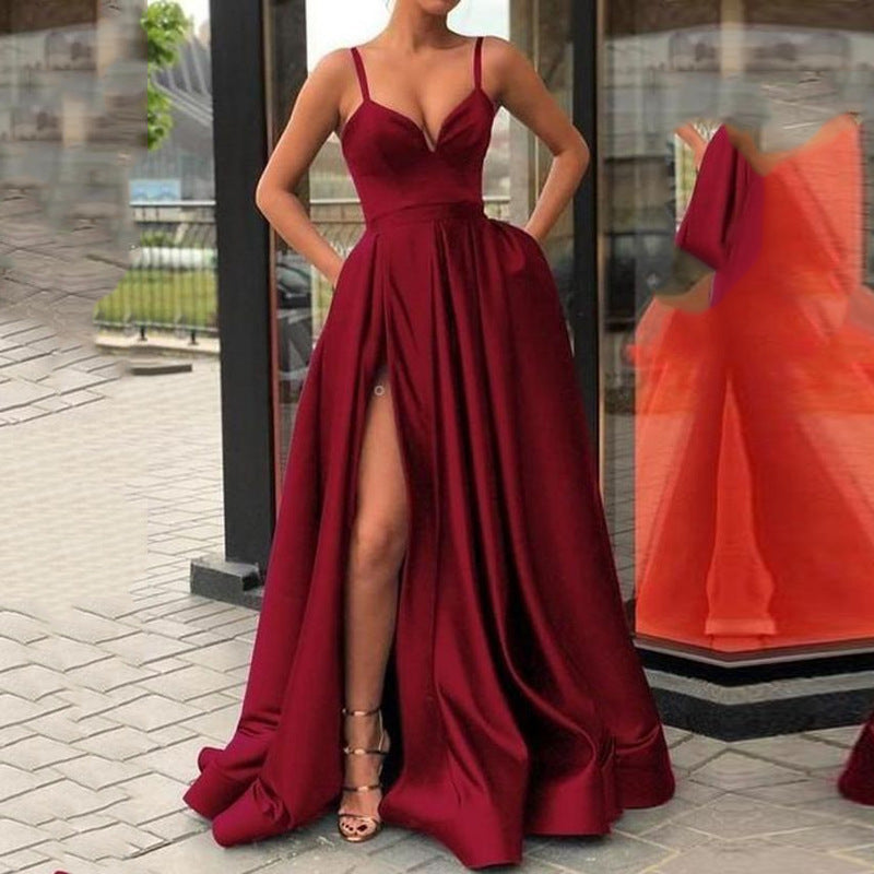 Elegantes, schlankes, bodenlanges Abendkleid von Krohn-e