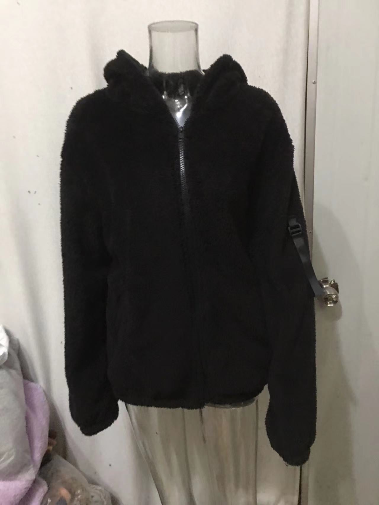 Herren Kuschelige Fleecejacke mit Kapuze und praktischen Reißverschlusstaschen Krohn-e