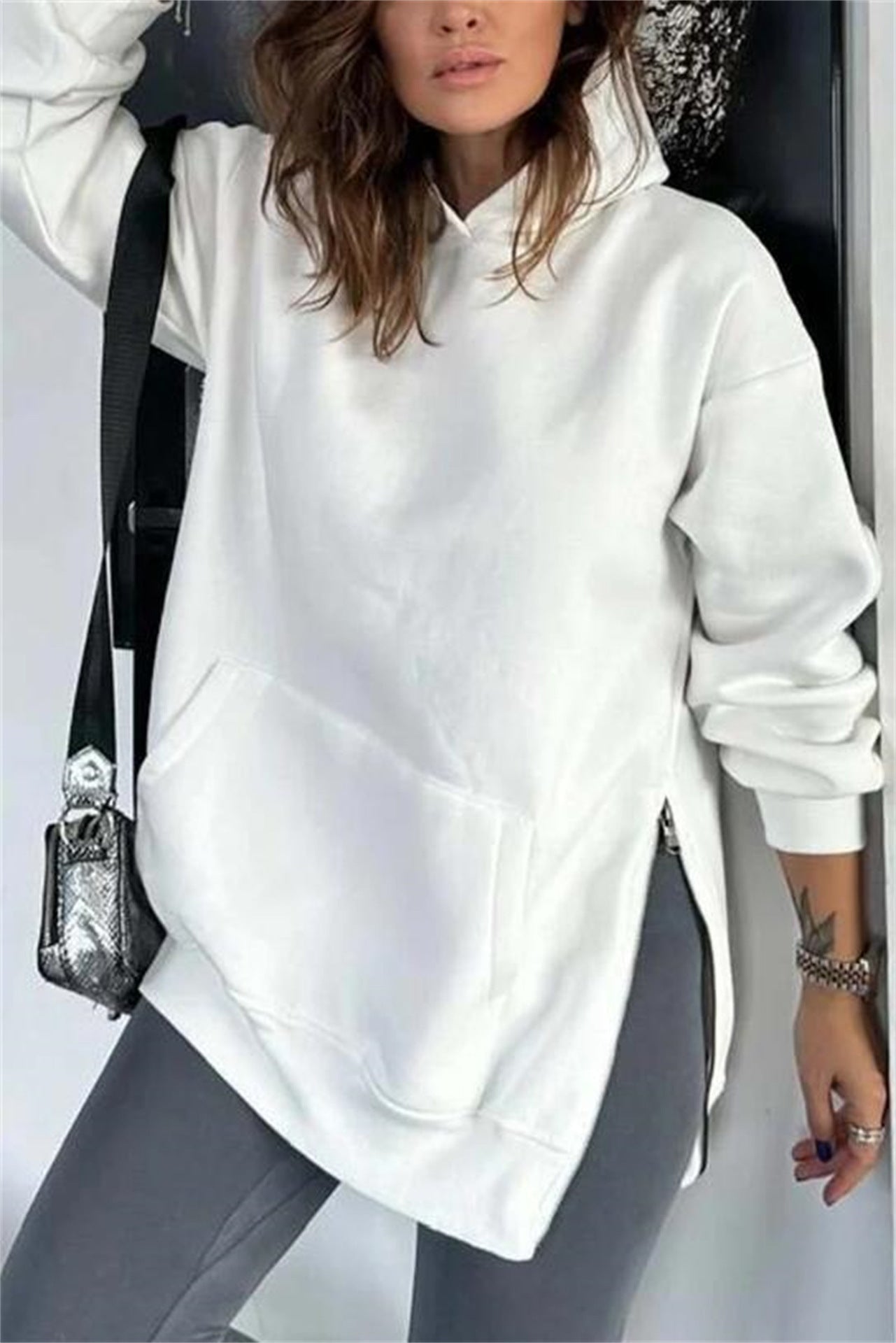 Damen Oversized Kapuzenpullover mit seitlichen Reißverschlüssen und universeller Passform Krohn-e