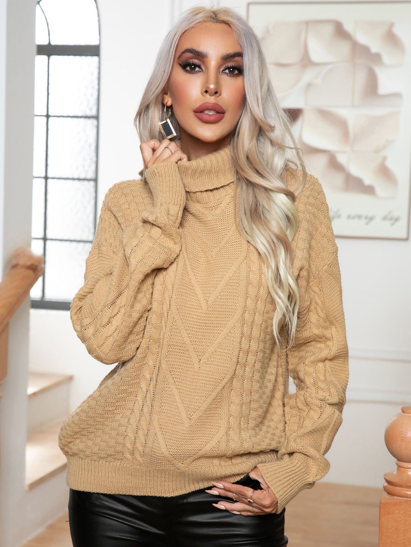Damen Grobstrickpullover mit hochschließendem Kragen von Krohn-e