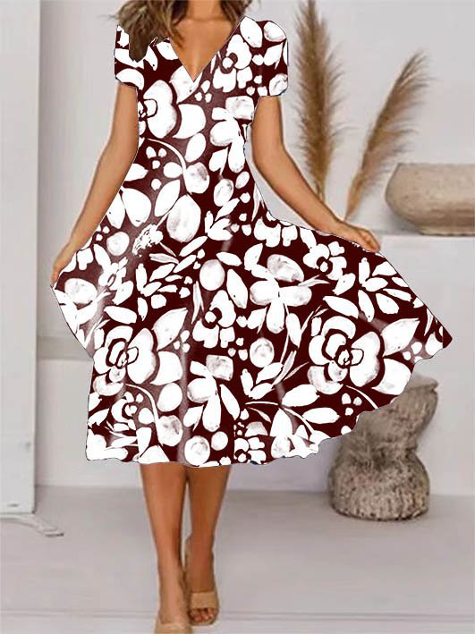 Kurzes Fudus Kleid mit Blumendruck und V-Ausschnitt