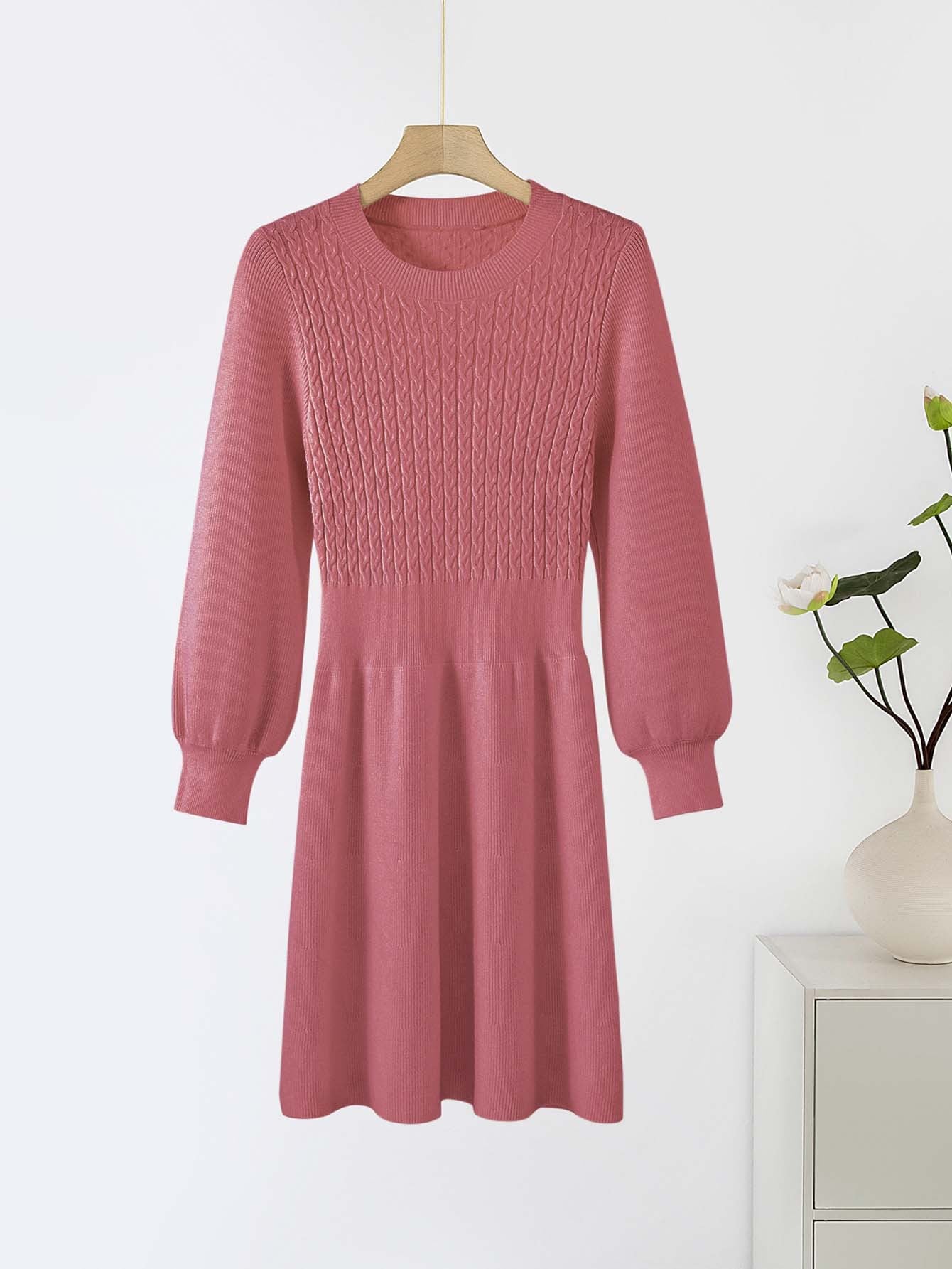 Damen Strickkleid mit voluminösen Ärmeln und strukturiertem Oberteil Krohn-e