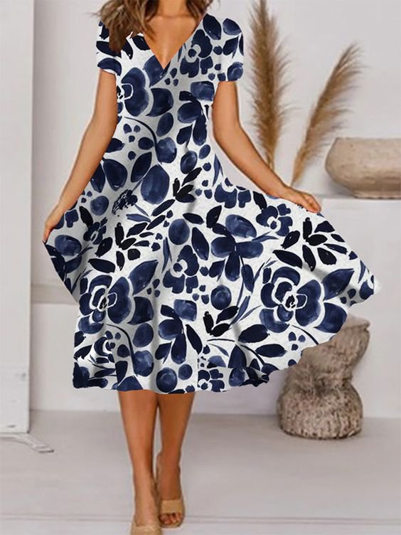Kurzes Fudus Kleid mit Blumendruck und V-Ausschnitt
