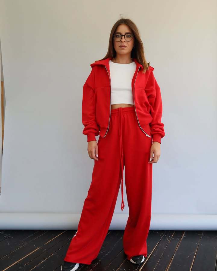 Damen Trendiges Sport-Lounge-Set mit cropped Sweatjacke und weit geschnittenen Jogginghosen Krohn-e