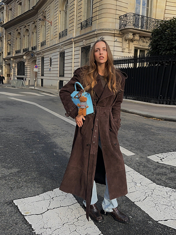 Damen Langer Trenchcoat aus weichem Wildlederimitat mit modischen Details Krohn-e