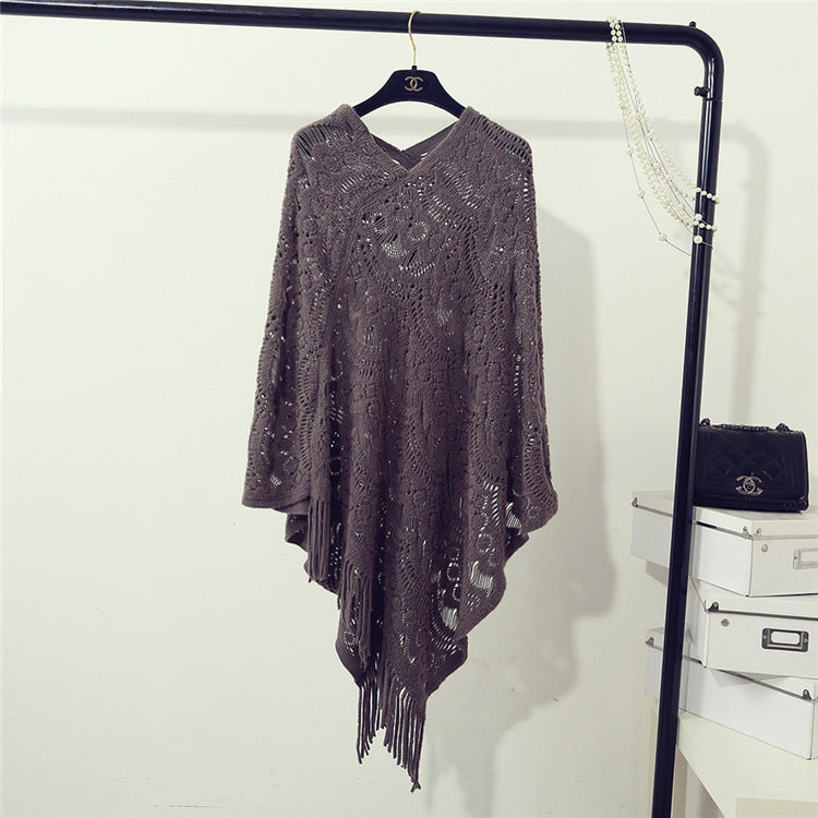 Damen eleganter Poncho mit dekorativem Häkelmuster Krohn-e