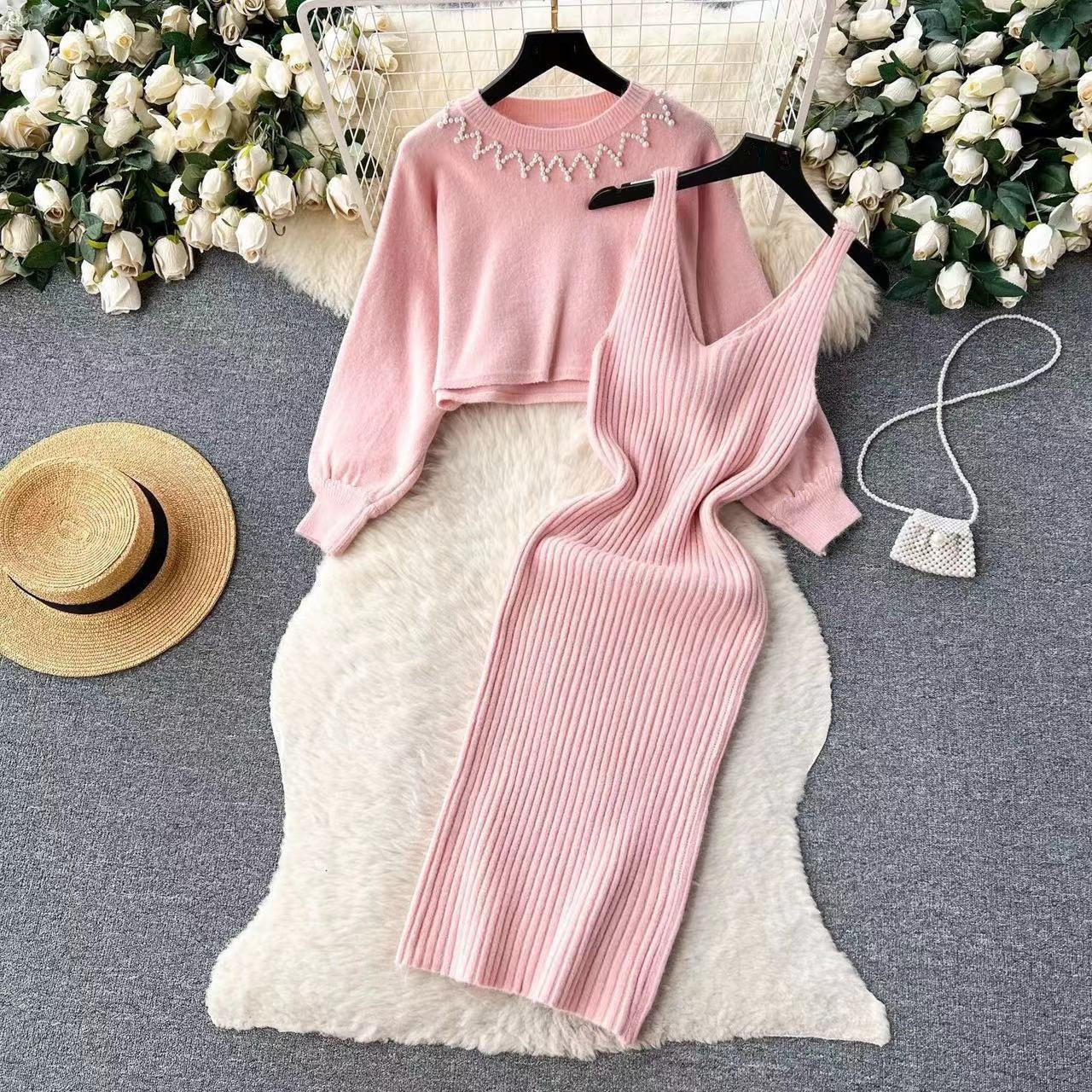 Damen Elegantes Strickkleid mit raffinierter Ribstruktur und stylischem Crop-Pullover Krohn-e
