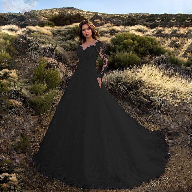 Edles weißes Brautkleid von Fudus