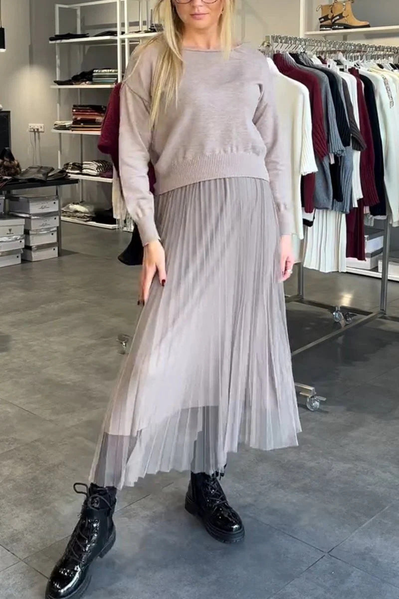 Damen Elegantes Faltenrock- und Pullover Set Krohn-e