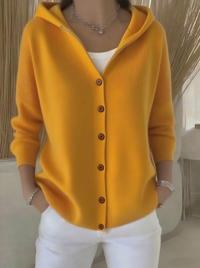 Damen Kapuzenstrickjacke mit praktischen Knopfdetails und lässigem Schnitt Krohn-e