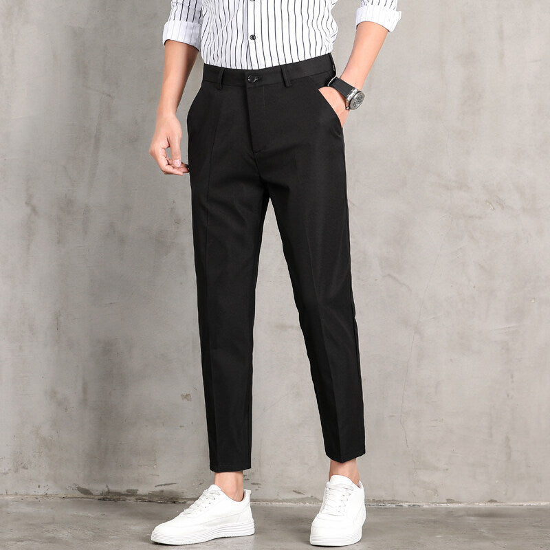 Herren moderneChinohose mit slim fit Schnitt und praktischen Seitentaschen Krohn-e
