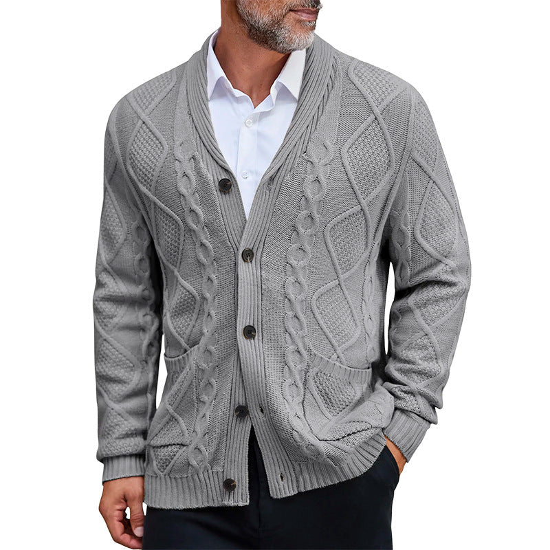 Herren Grobstrickjacke mit elegantem Zopfmuster und praktischen Taschen Krohn-e