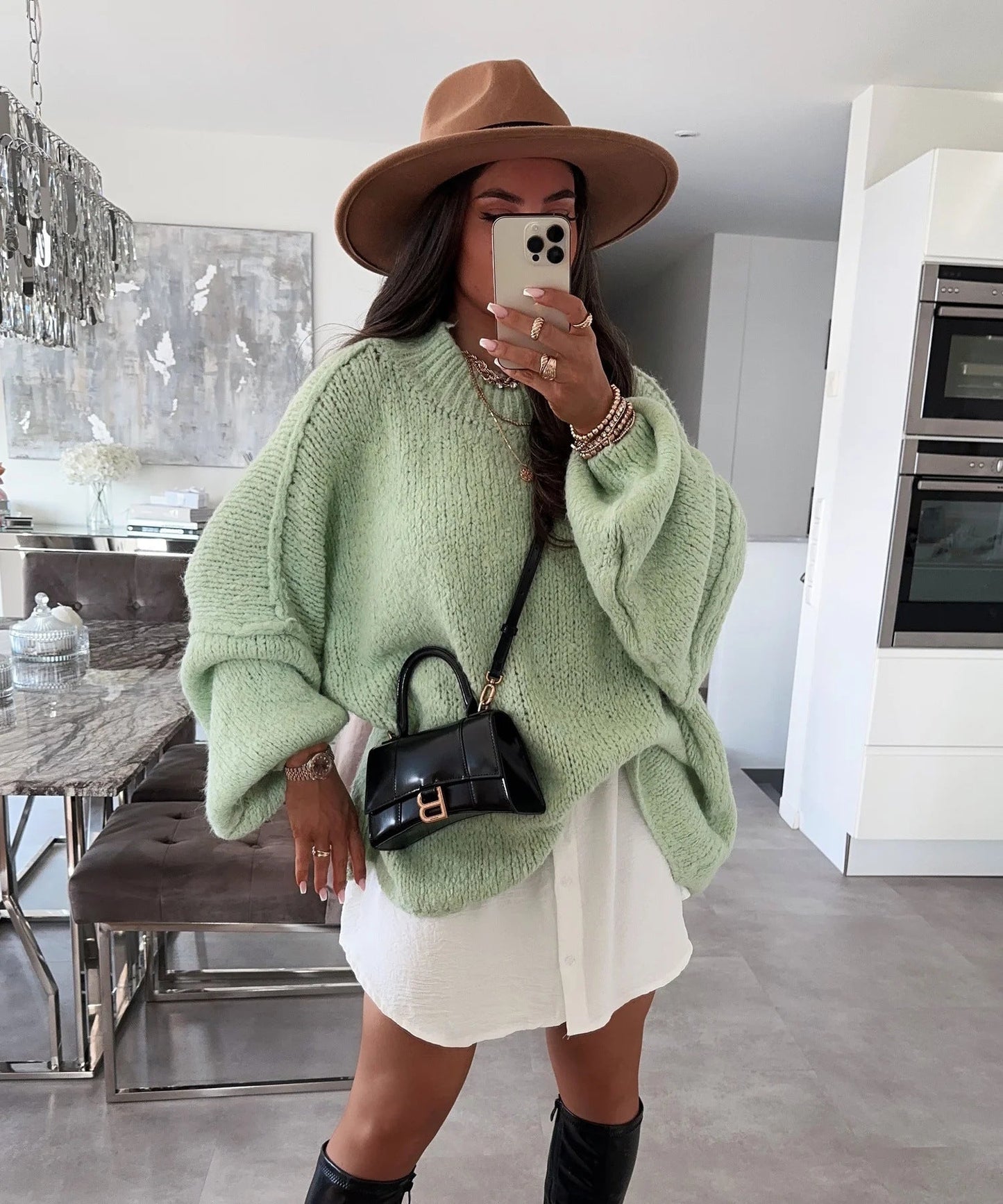 Damen lässiger Oversize Pullover mit hohen Ärmeln und unkonventionellem Schnitt Krohn-e