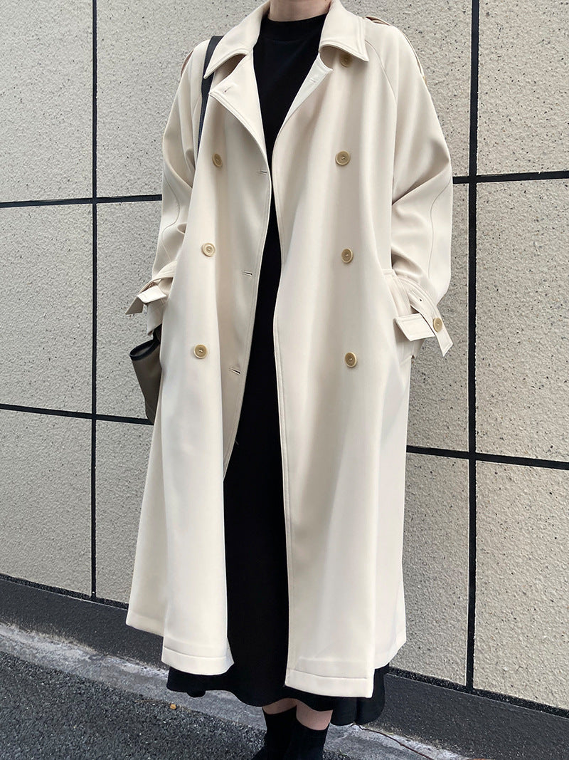 Krohn-e | Lässiger, Britischer Stil Lockerer, mittellanger Trenchcoat