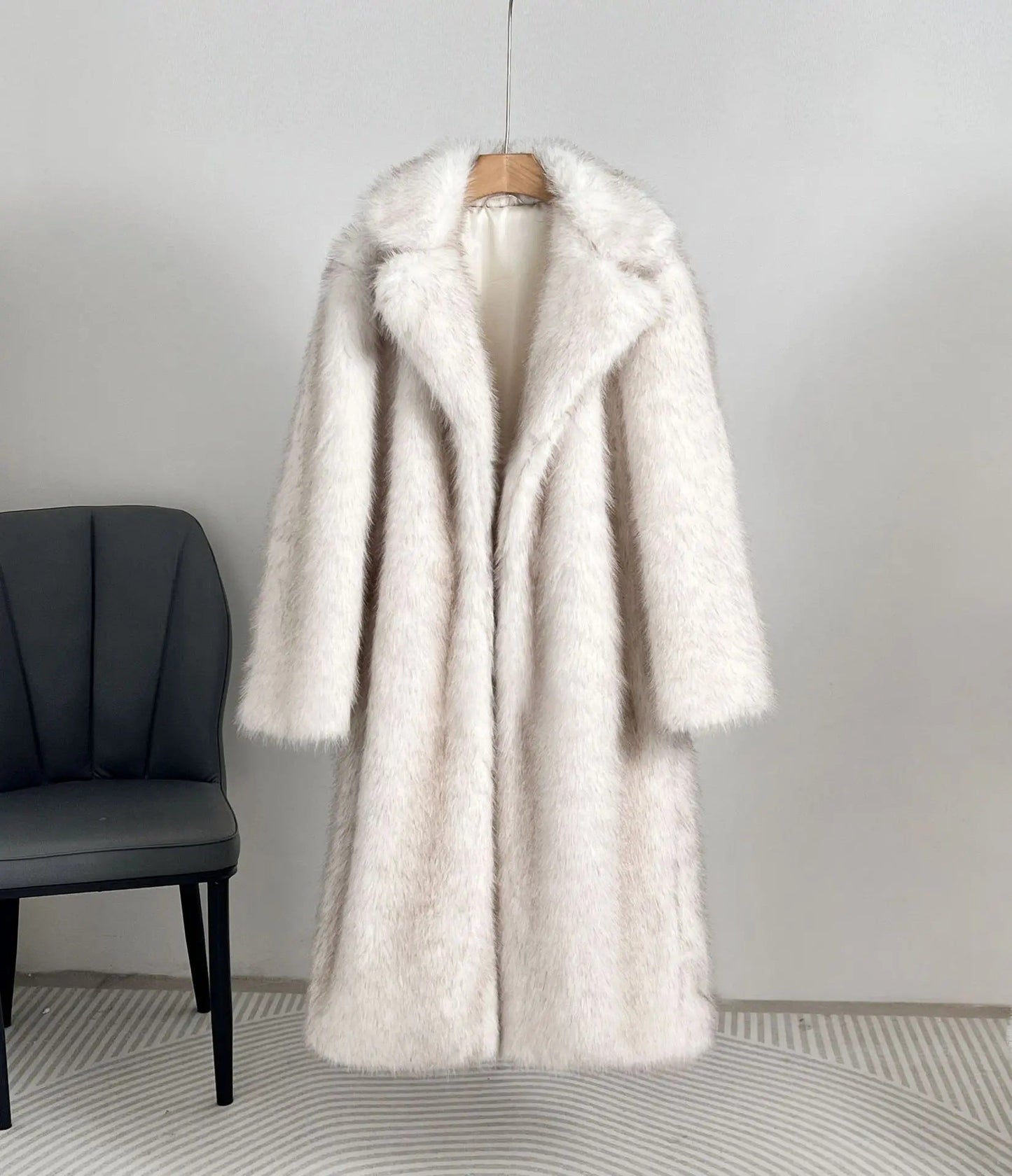 Damen Eleganter Pelzmantel mit großen Taschen Krohn-e