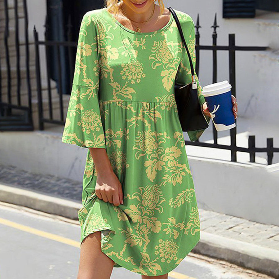 Fudus Kleid: Lockerer Schnitt, bedruckt, Dreiviertelärmel, Rundhals