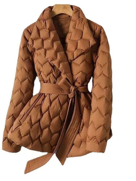 Krohn-e | Gepolsterte Steppjacke mit Bindegürtel