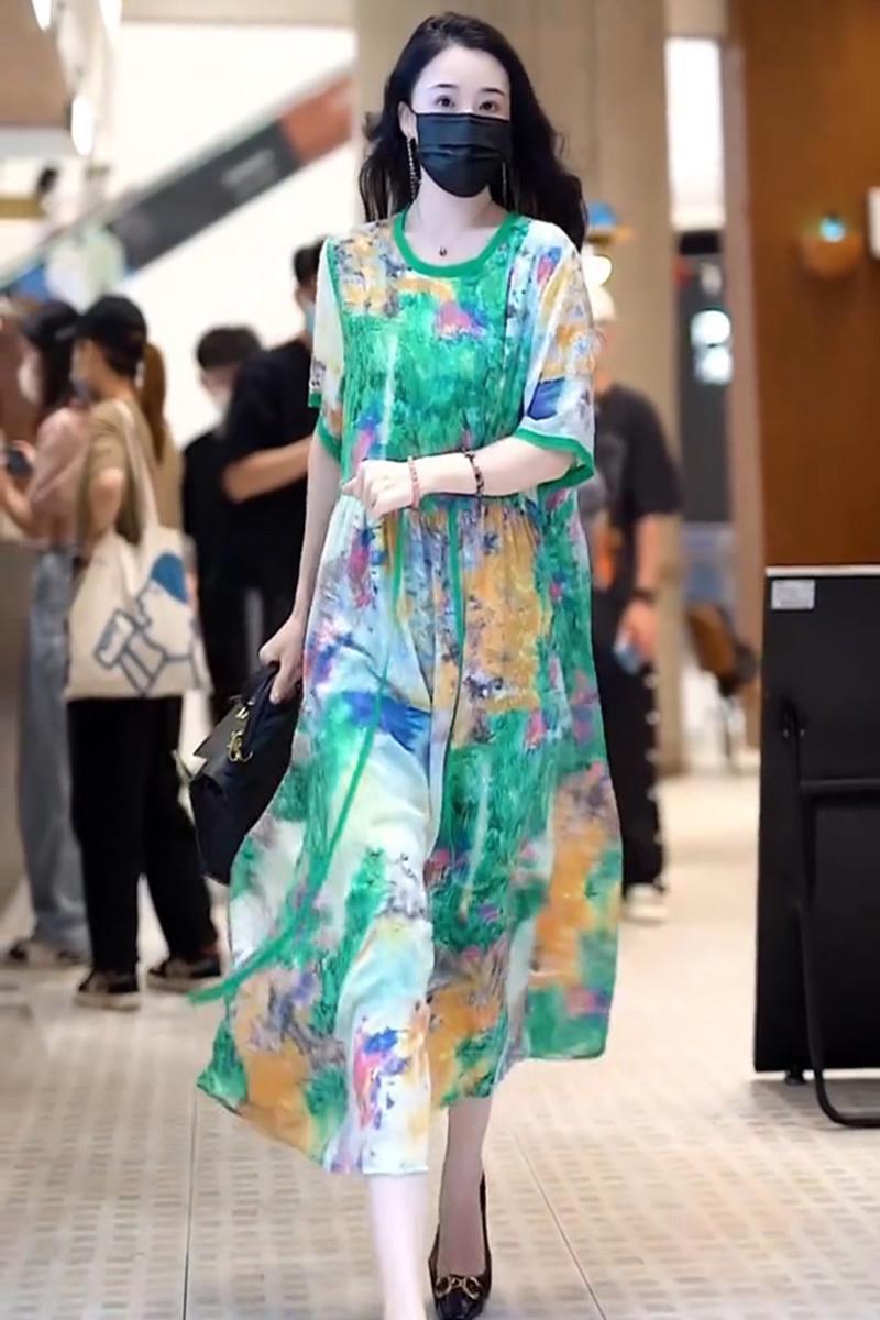 Elegantes, weit geschnittenes Damen-Schlankheitskleid von Fudus