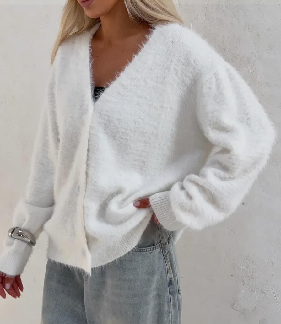 Damen Kuscheliger Strickjacke mit modernen Knopfdetails und lässigem Schnitt Krohn-e