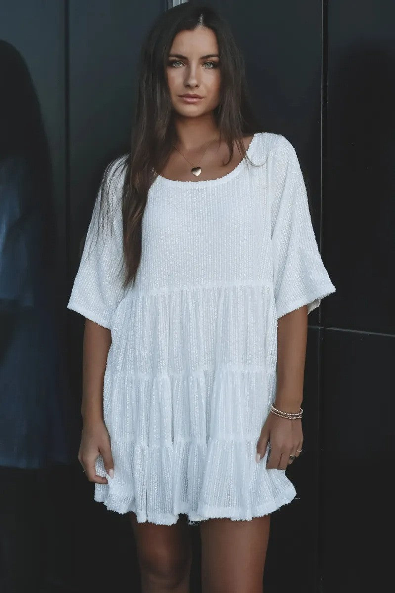 Fudus Elegantes kurzes Partykleid mit kurzen Ärmeln