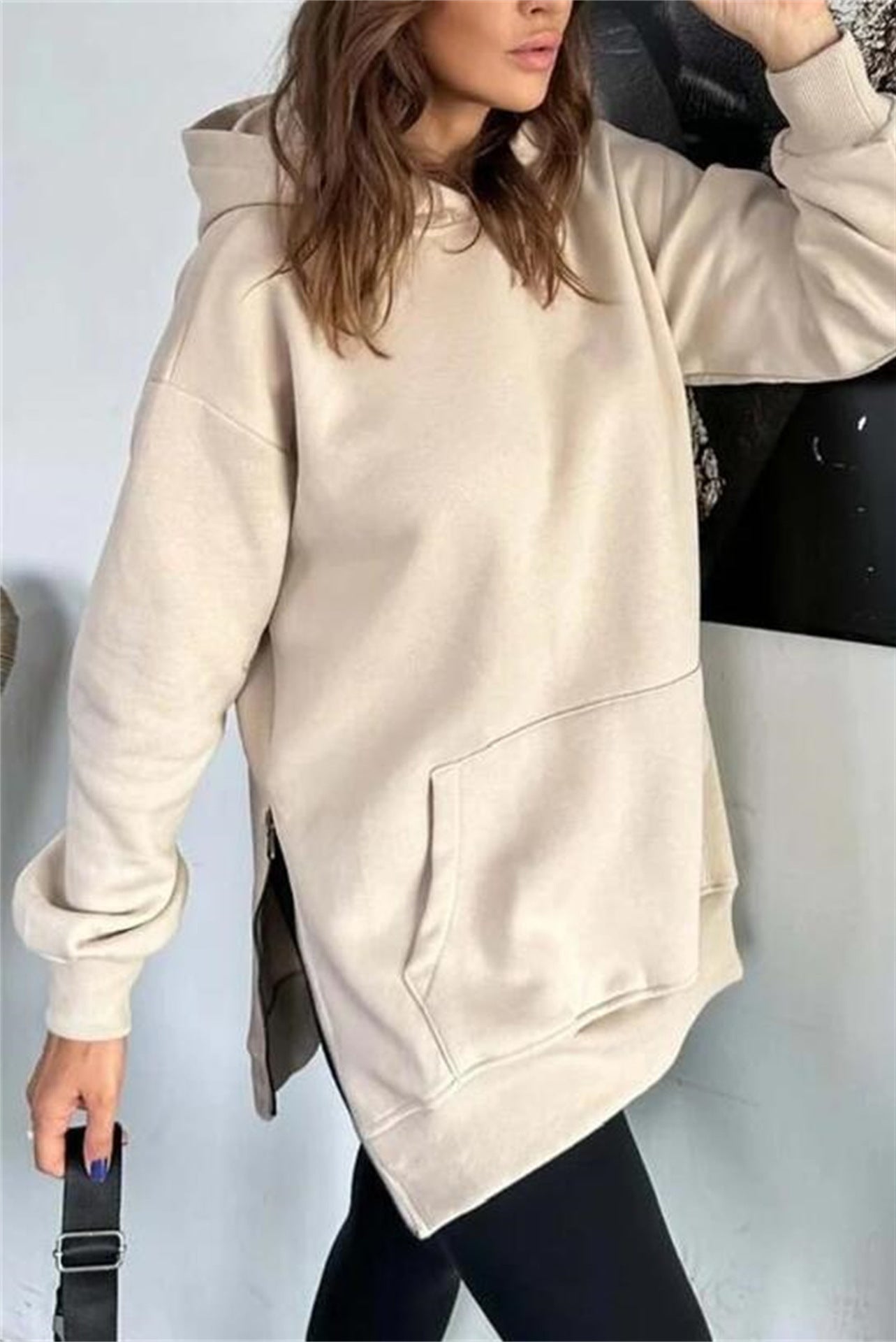 Damen Oversized Kapuzenpullover mit seitlichen Reißverschlüssen und universeller Passform Krohn-e