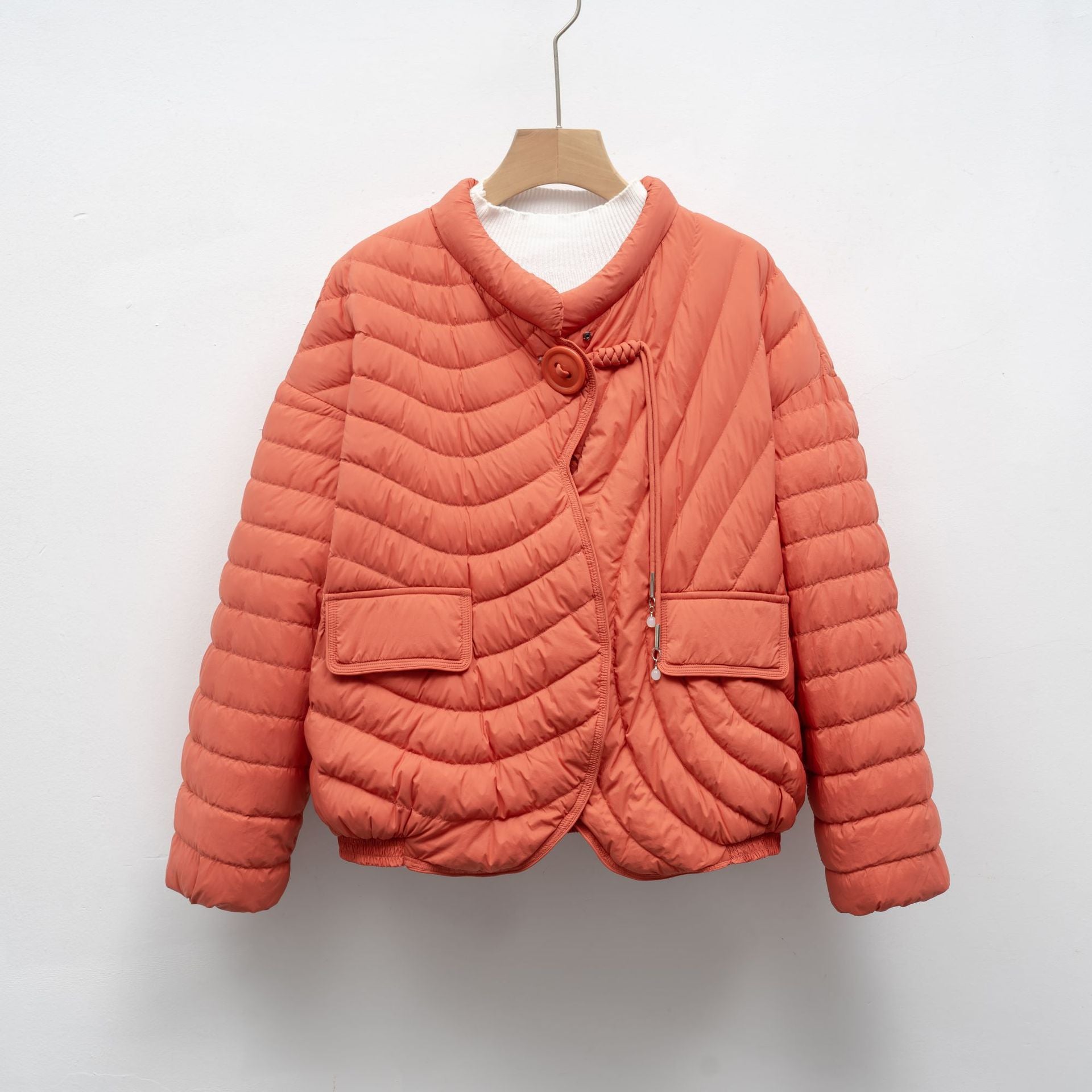 Damen modische Steppjacke mit asymmetrischem Schnitt und praktischen Taschen Krohn-e