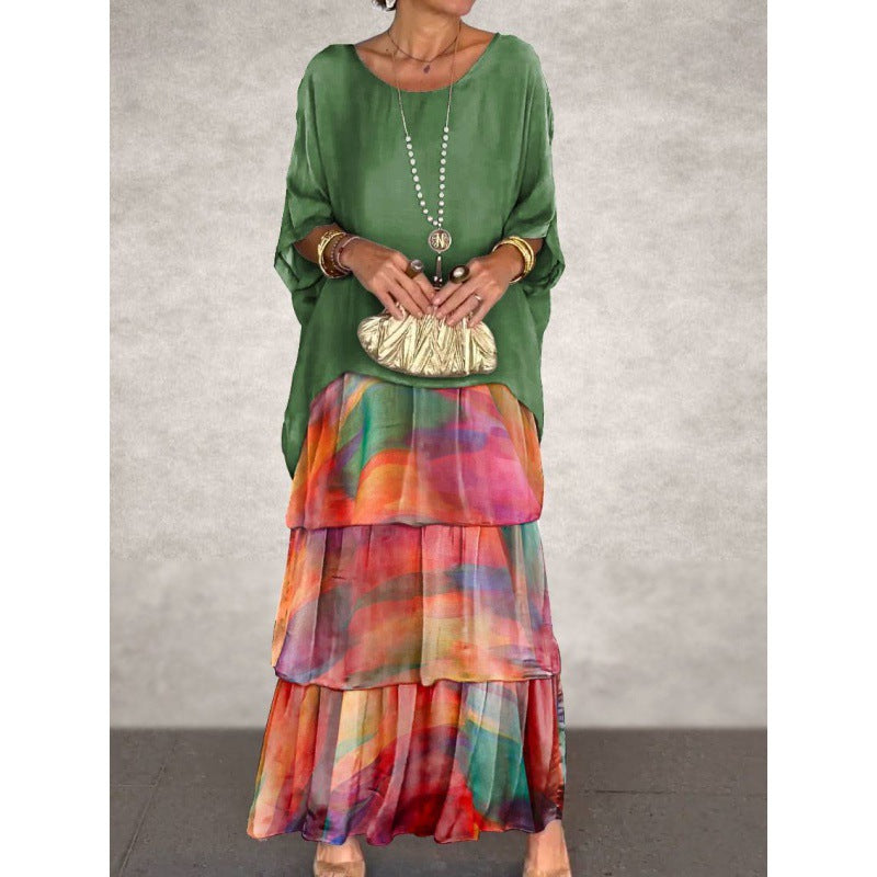 Elegantes langes Damenkleid mit Rundhalsausschnitt und Fledermausärmeln von Krohn-e