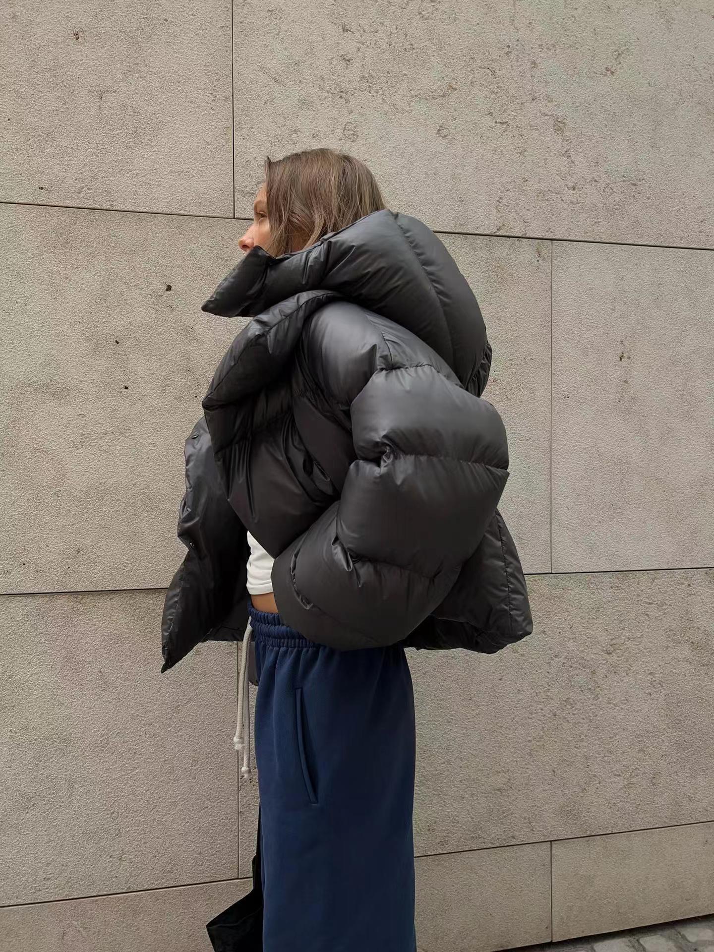 Damen oversized Daunenjacke mit hohem Kragen und voluminösen Ärmeln Krohn-e