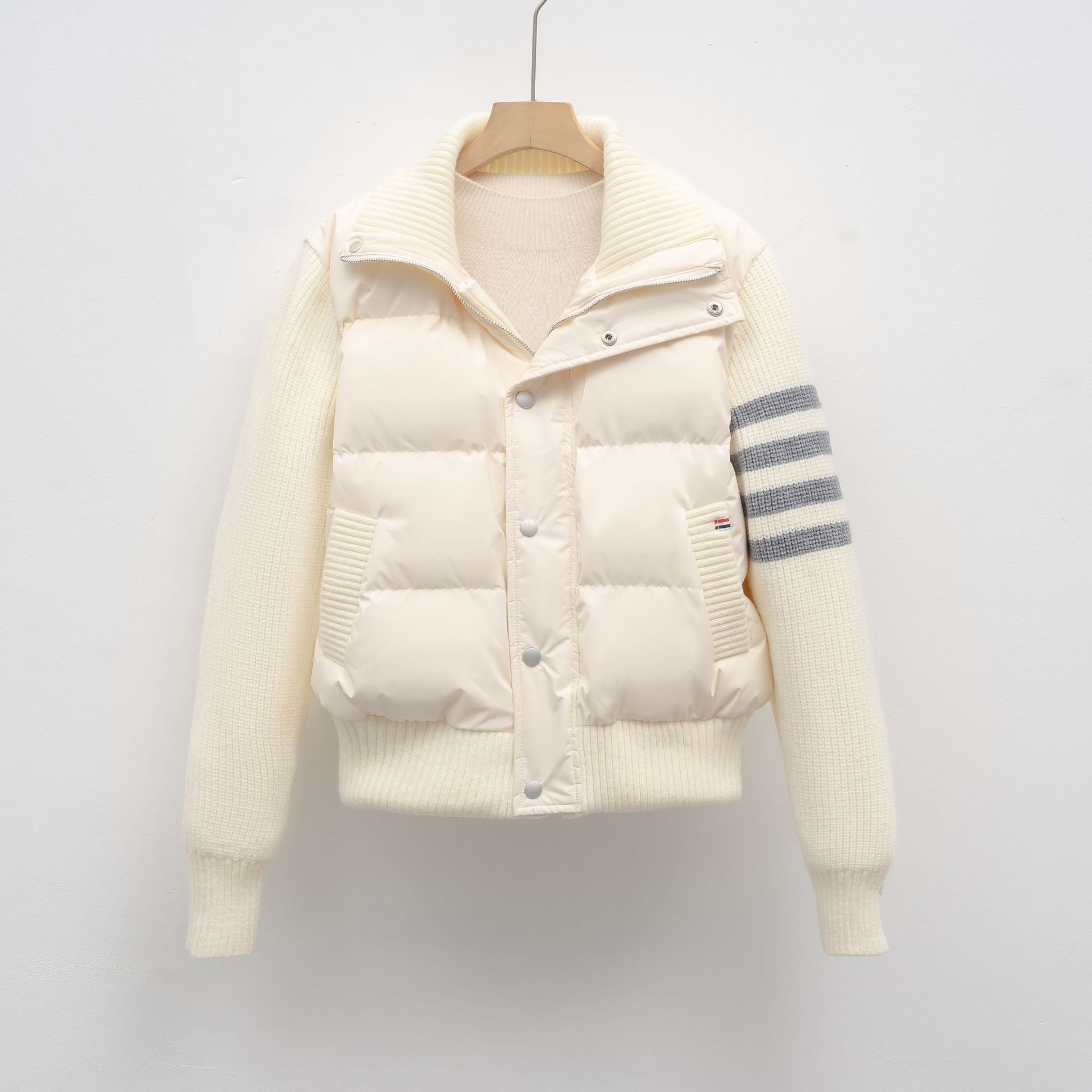 Damen modische Steppjacke mit Strickärmel und hohem Kragen Krohn-e