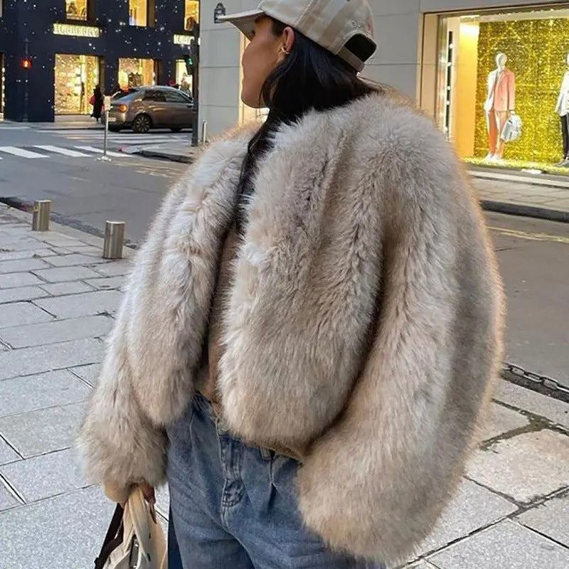 Damen Flauschige Kurzjacke aus Kunstpelz mit voluminösen Ärmeln Krohn-e