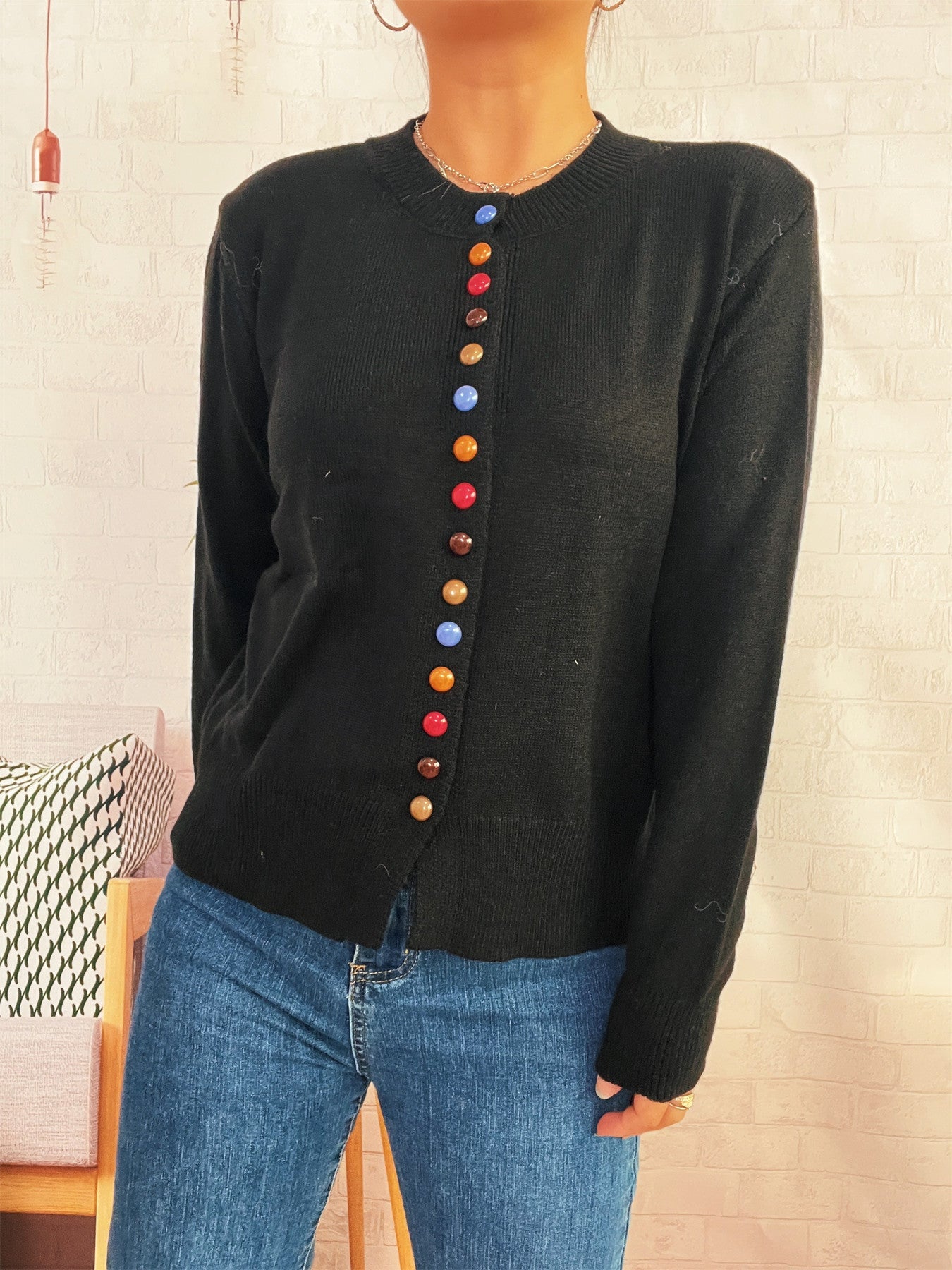 Damen stilvolle Strickjacke mit bunten Knöpfen Krohn-e