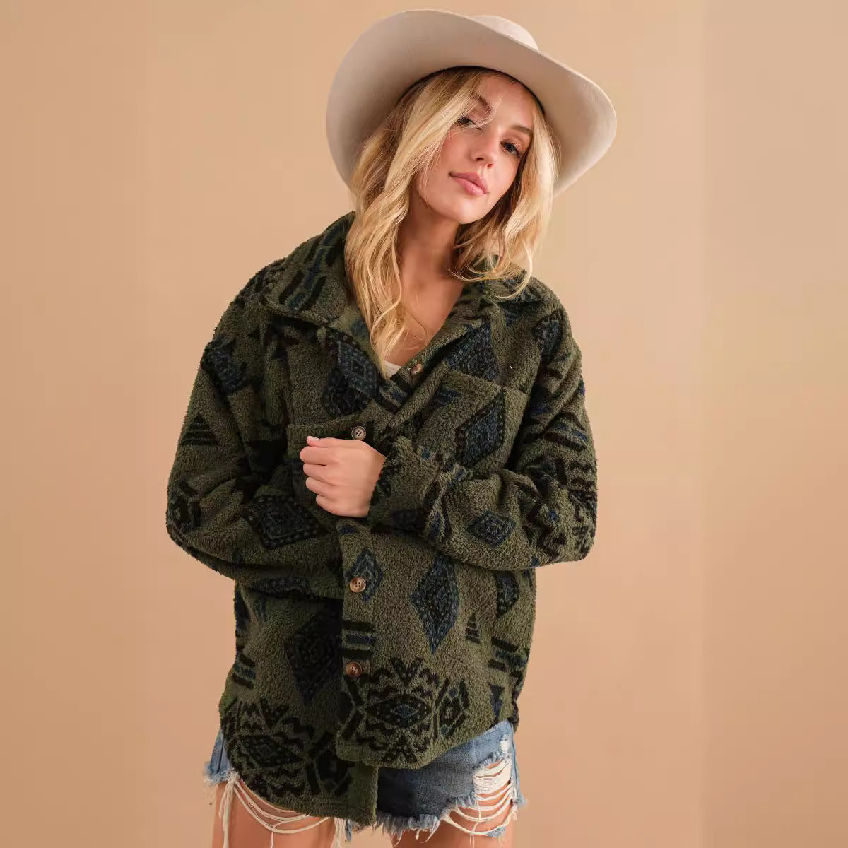 Krohn-e | Retro Plüschjacke mit Reverskragen