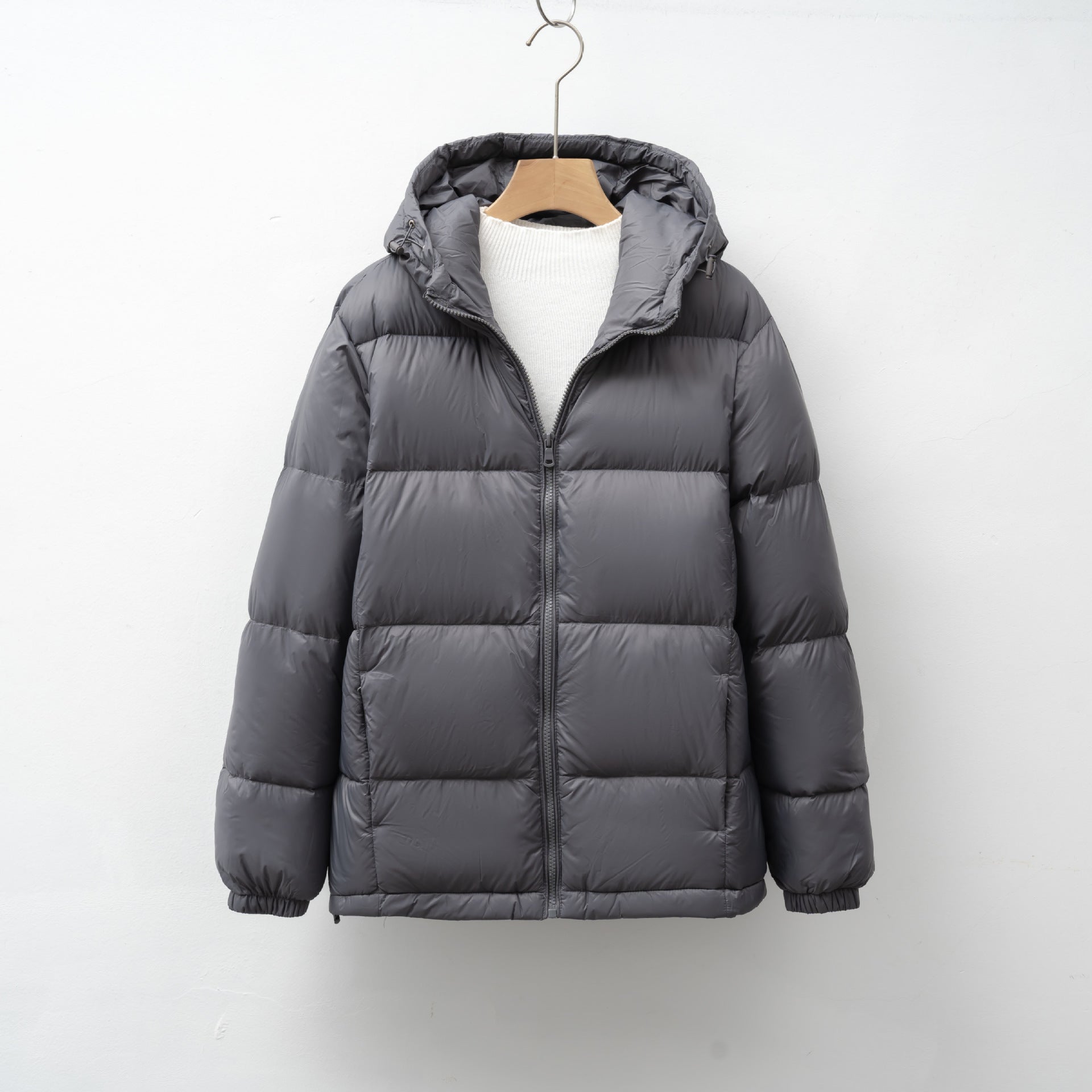 Damen leichte isolierte Winterjacke mit verstellbarer Kapuze Krohn-e