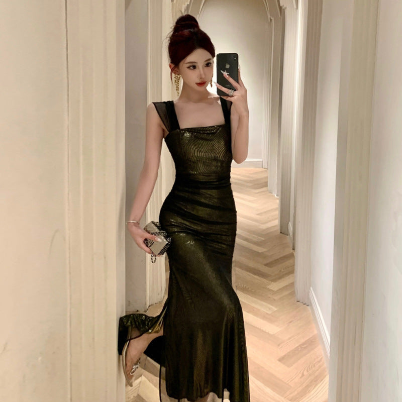 Fudus Leichtes, durchscheinendes, figurbetontes Kleid mit Schlitz