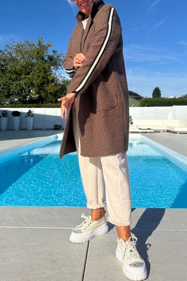 Damen eleganter Teddy-Mantel mit zwei Taschen und sportlichen Streifen Krohn-e