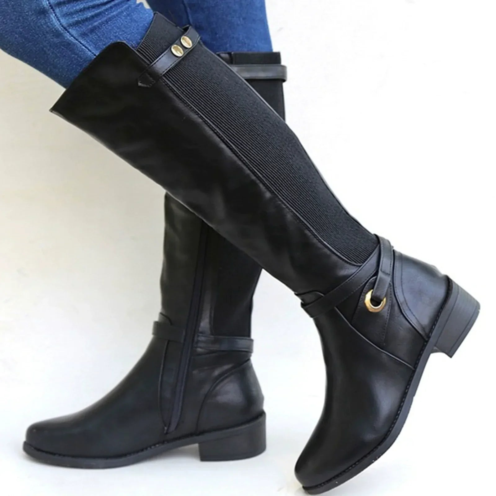 Krohn-e | Knielange Stiefel – Slim Fit – Elastisches Panel – Niedriger Blockabsatz – Schnallenriemen