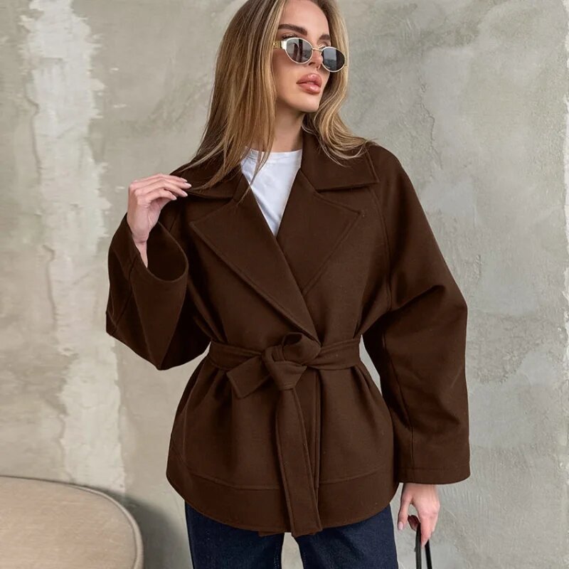 Damen Modische Wickeljacke aus hochwertigem Material mit taillierbarem Gürtel Krohn-e