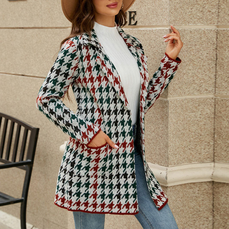 Krohn-e | Geometrischer Strickmantel