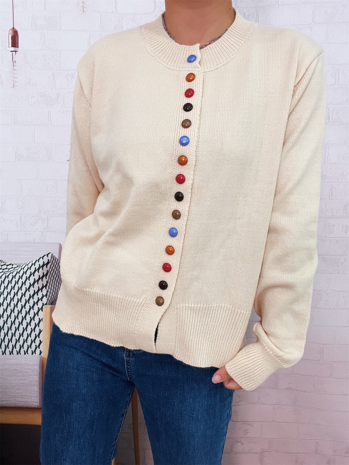 Damen stilvolle Strickjacke mit bunten Knöpfen Krohn-e