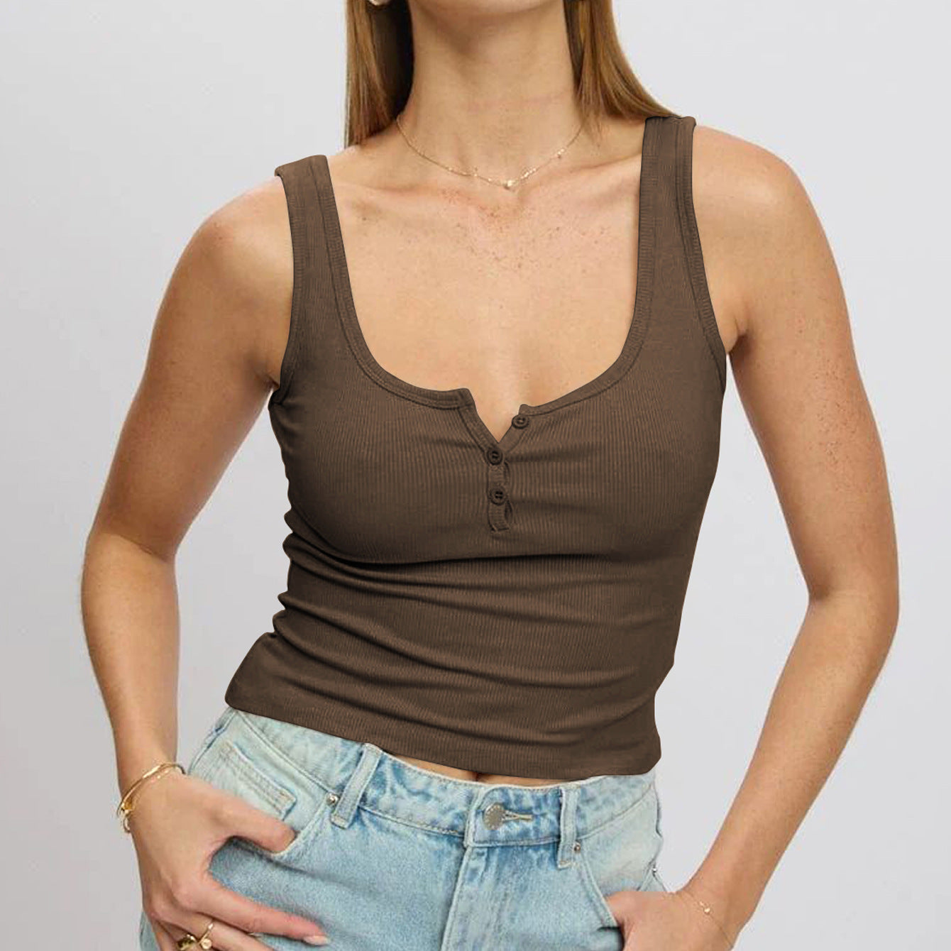 Damen körperbetontes Ripp-Top mit Knopfleiste und weitem Ausschnitt Krohn-e