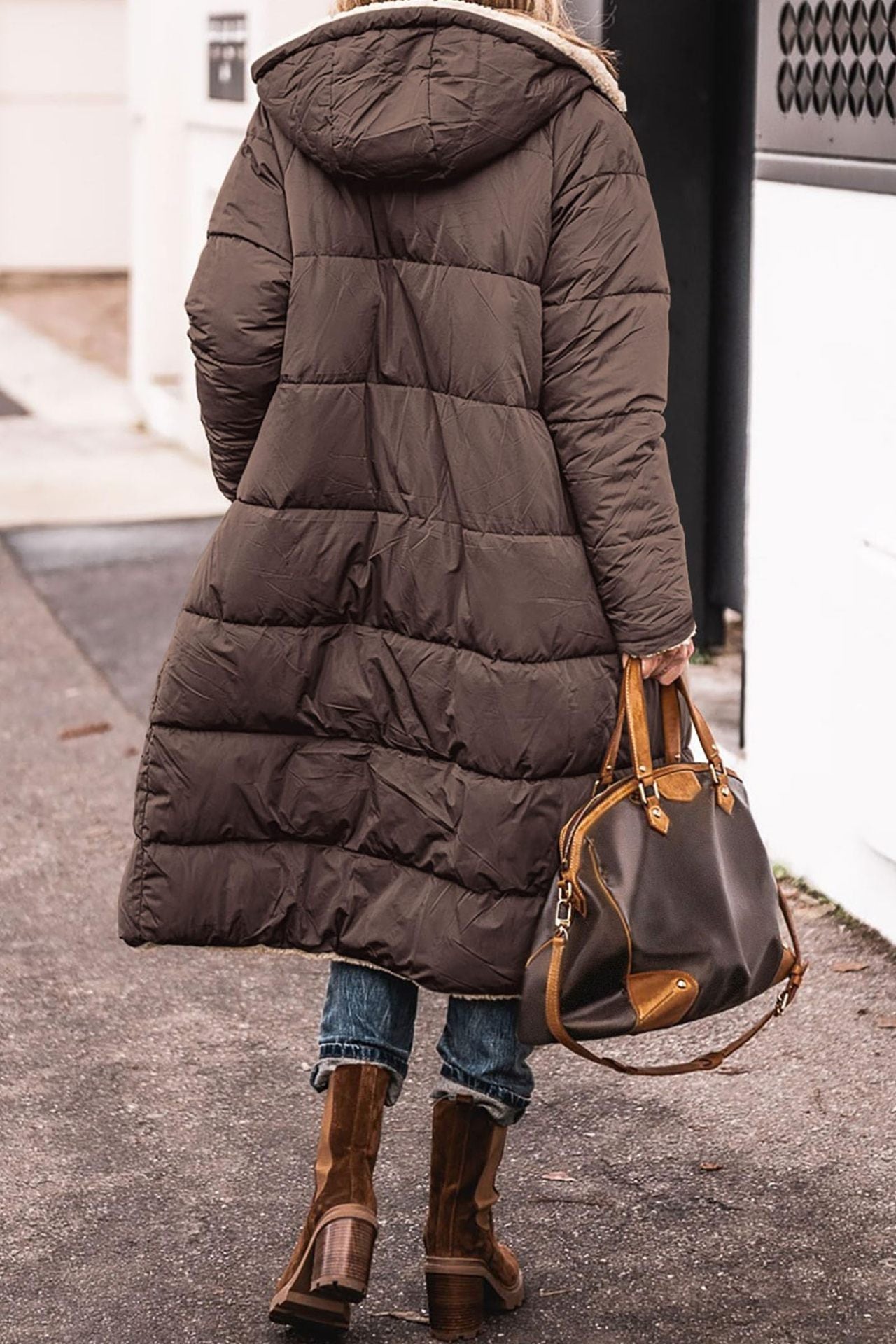 Damen lang geschnittene Steppjacke mit integrierter Kapuze Krohn-e